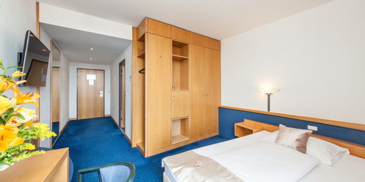 Novum Hotel Kavalier - room